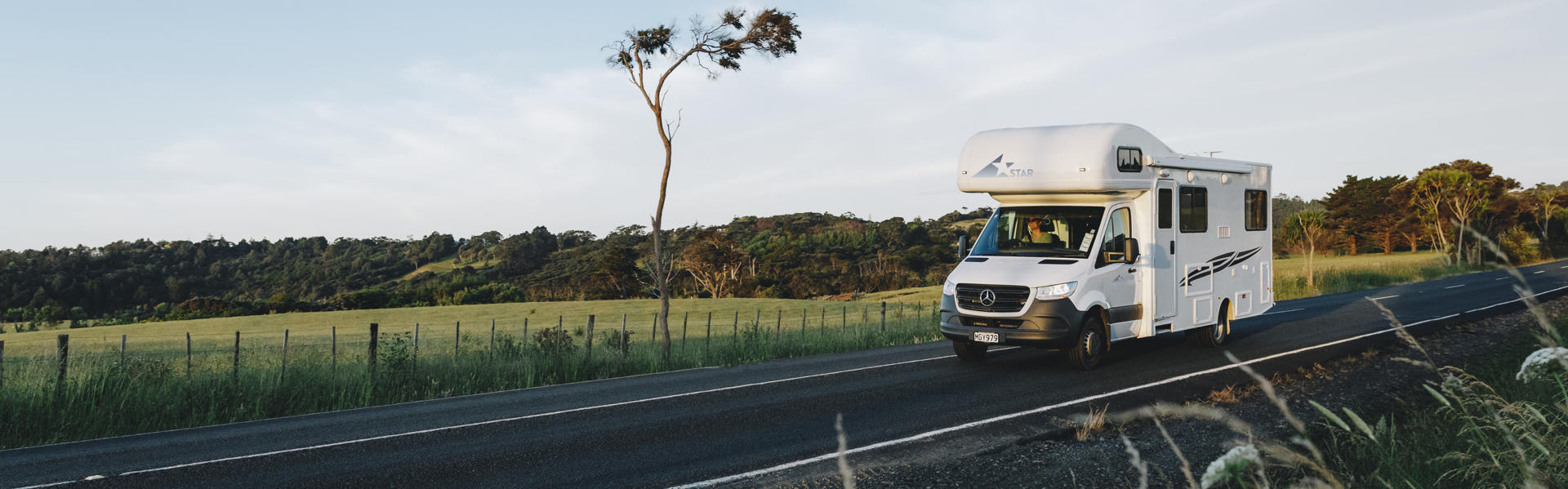 Das Polaris 6 Wohnmobil für bis zu 6 Personen im Premiumsegment mieten in Neuseeland